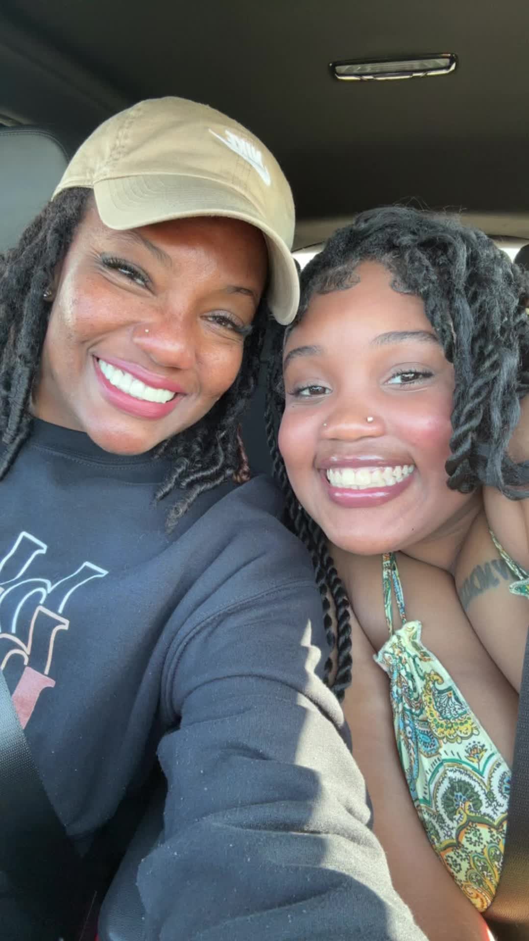 @Lamya_Tonique