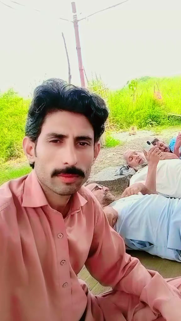 @🇵🇰 SATTi KAHUTA 🇵🇰