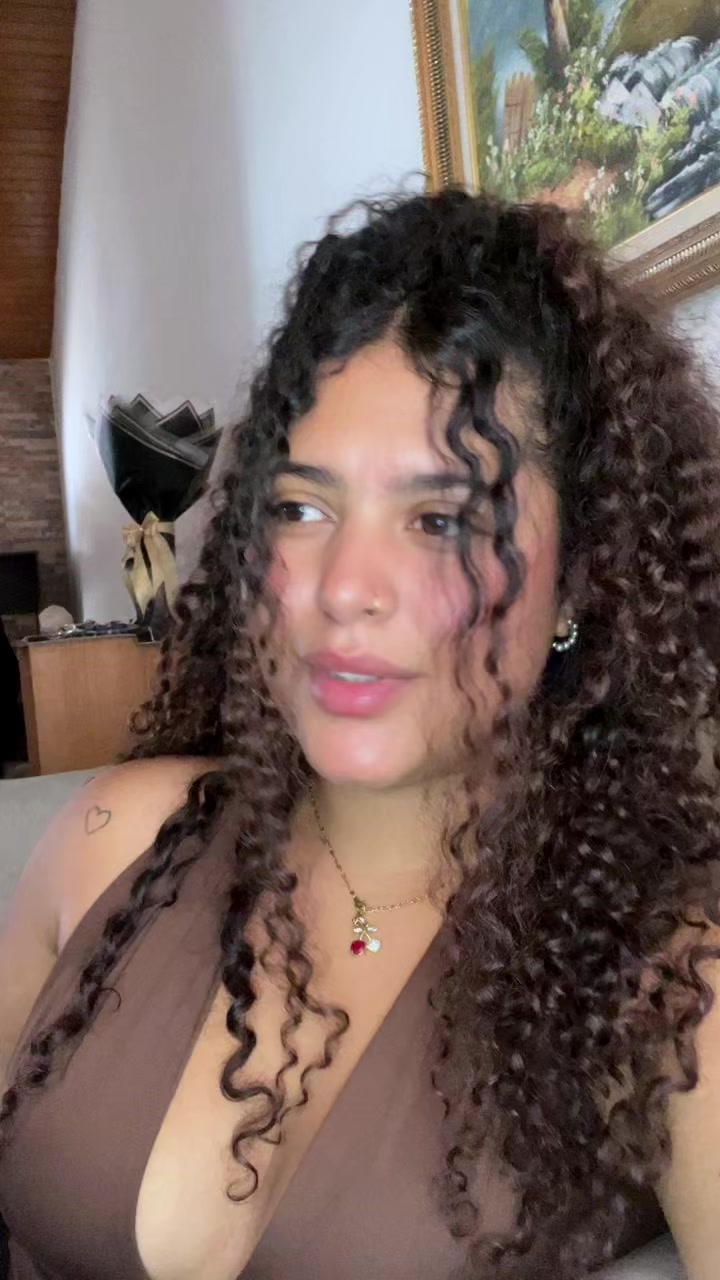 @Fabii🦋