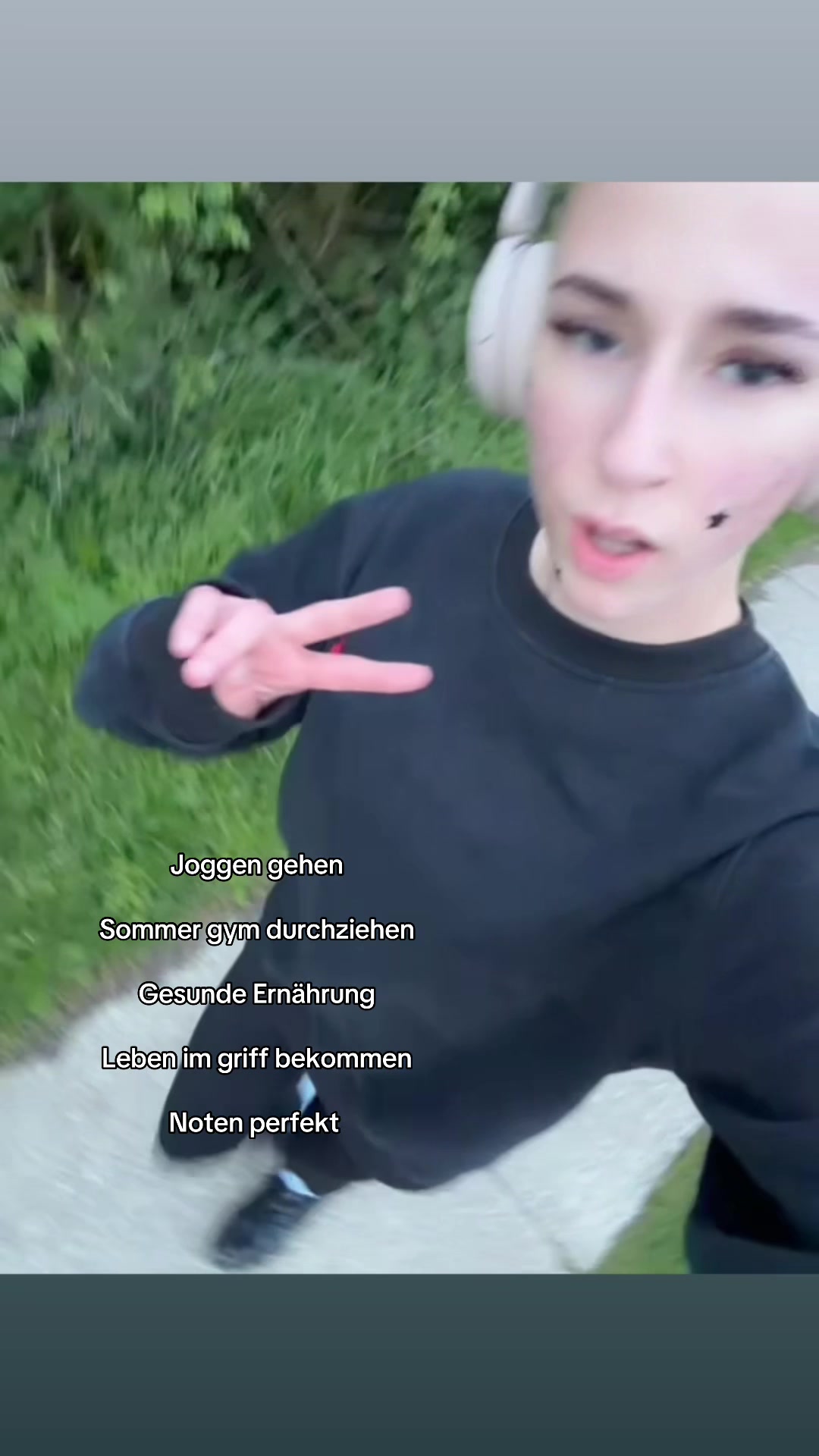 @𑣲 🇩🇪🇵🇱