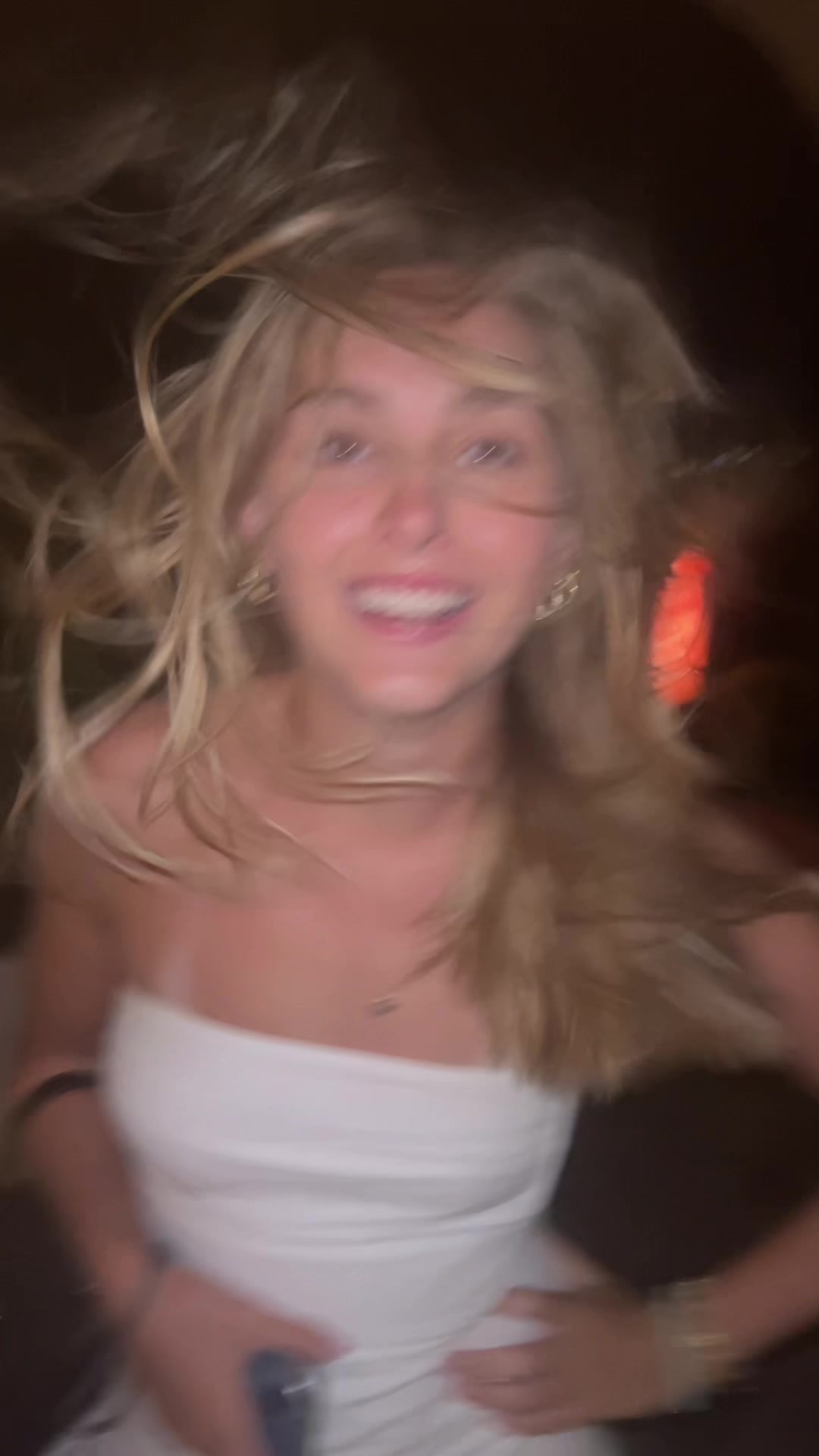 @Chloeeee