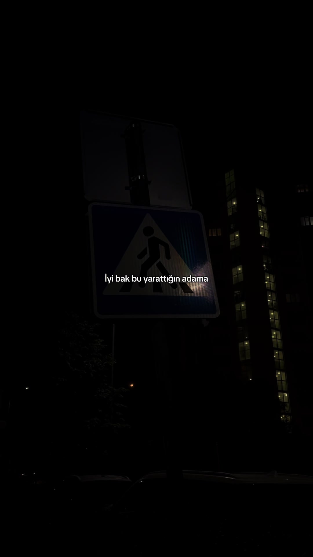 @𝓨.