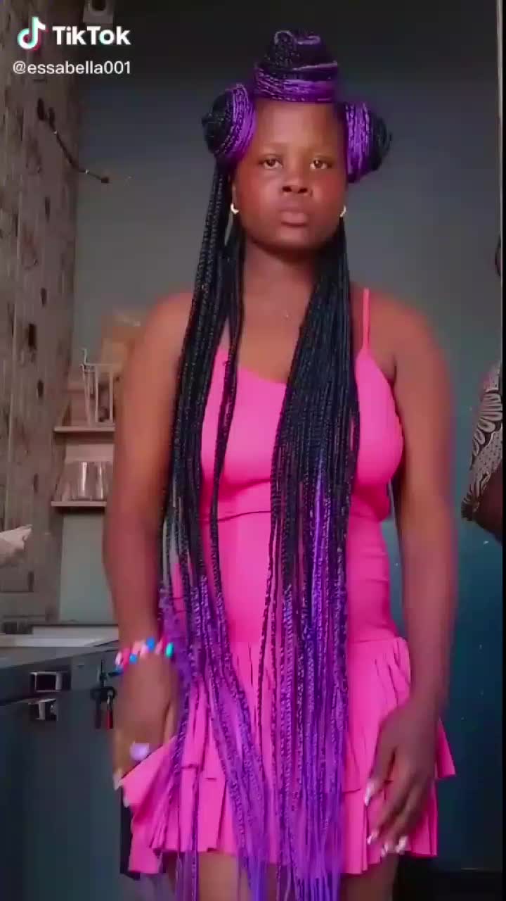 @Essabella