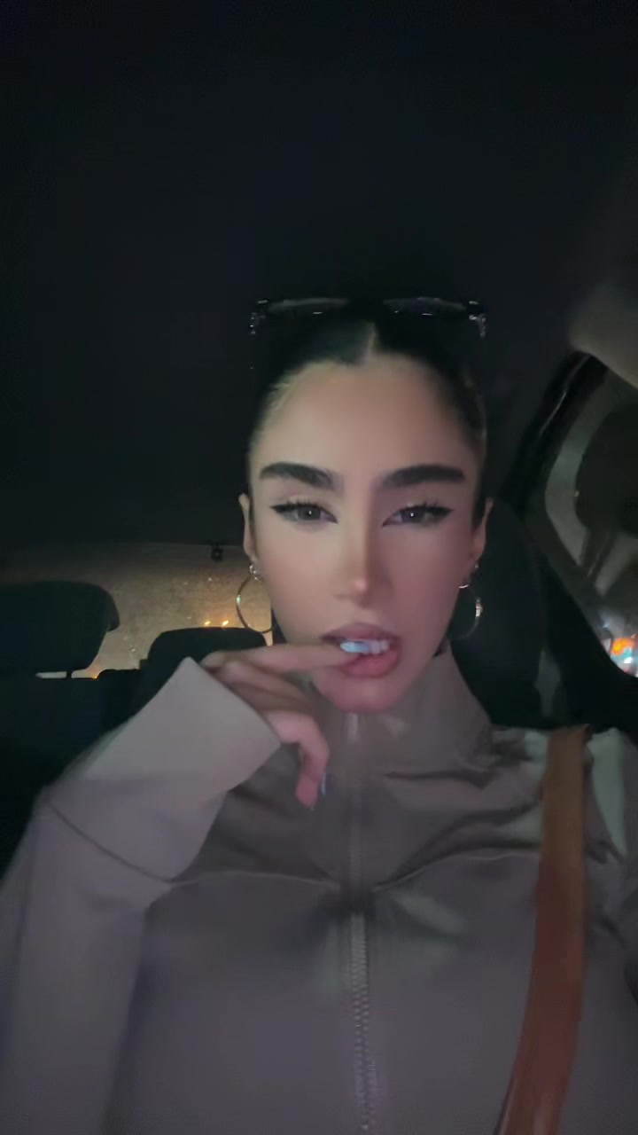 @🦥