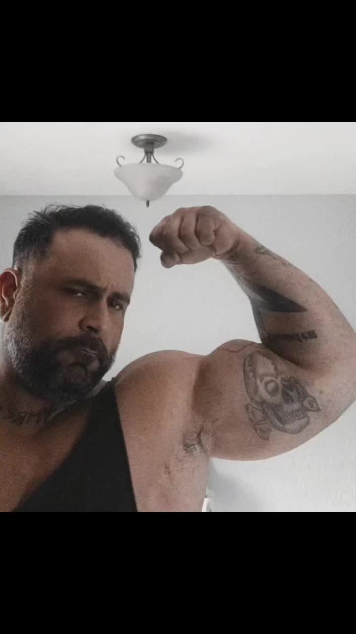 @Flesh_artist_1985