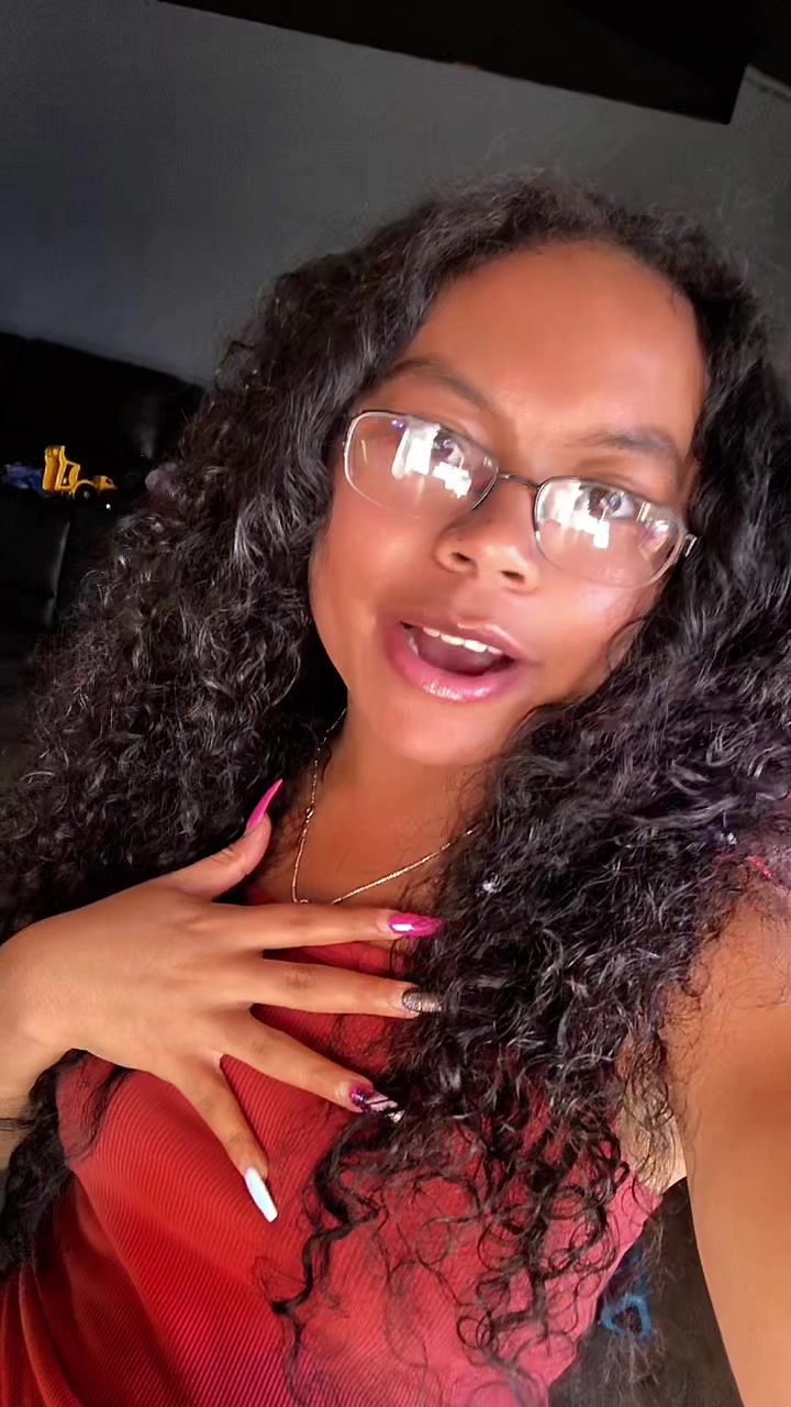 @Mera_&aring;rtist