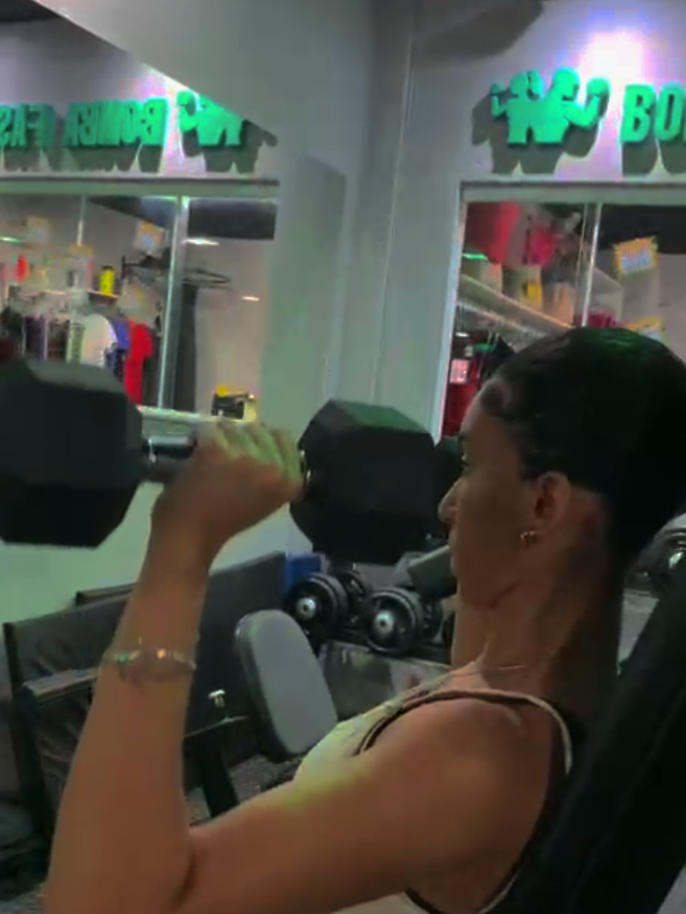 @Larissa Santos