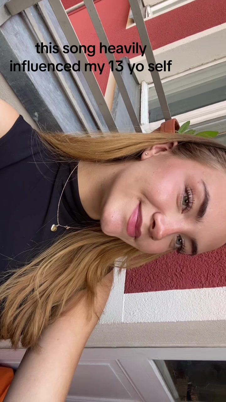 @𝐍𝐞𝐯𝐚 ❀