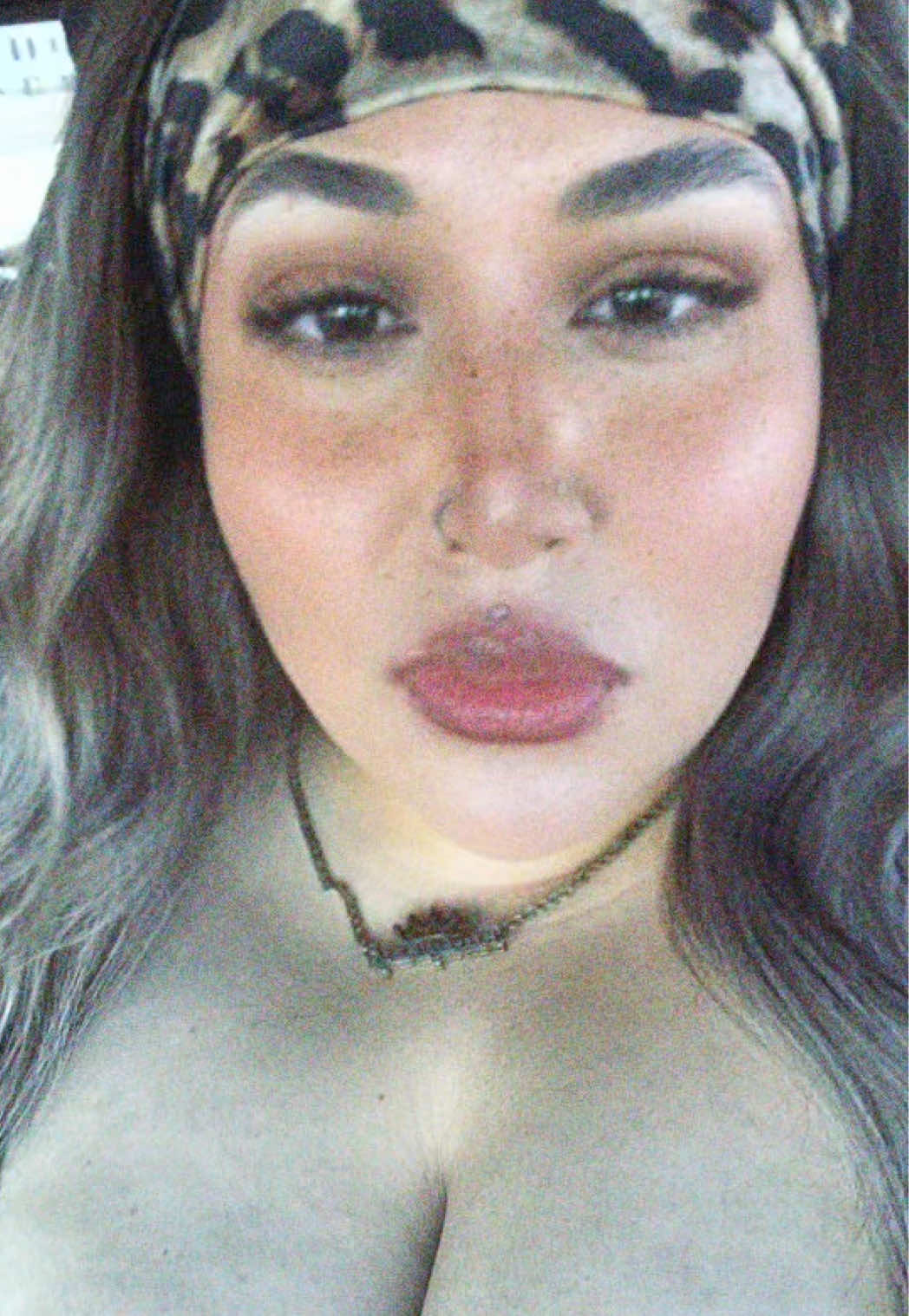 @🦋𝓚𝓾𝓻𝓵𝔂𝓚𝓪𝔂🦋