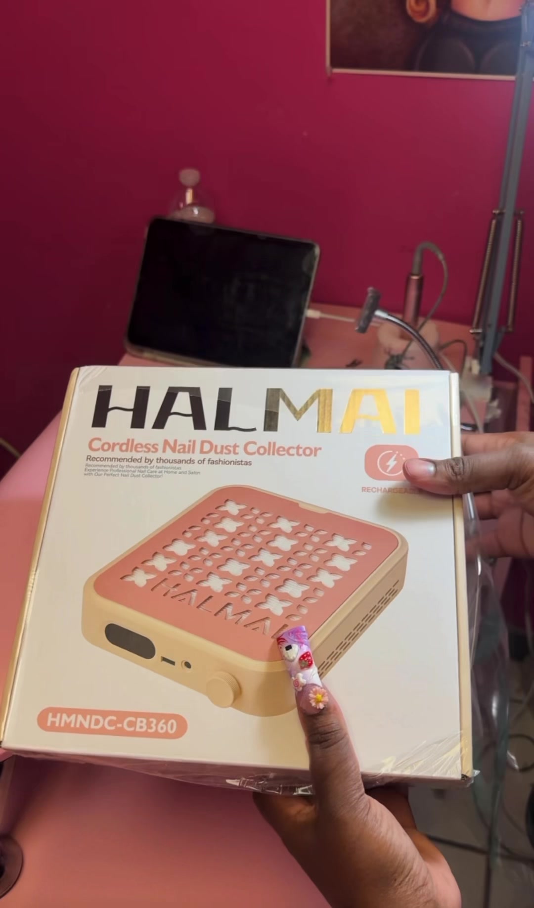 @Baldheadnailtech