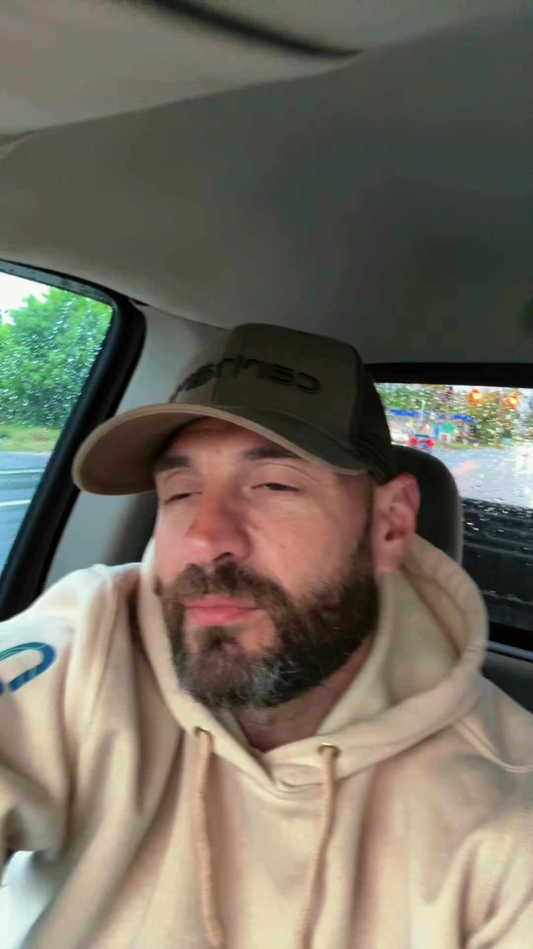 @Jj