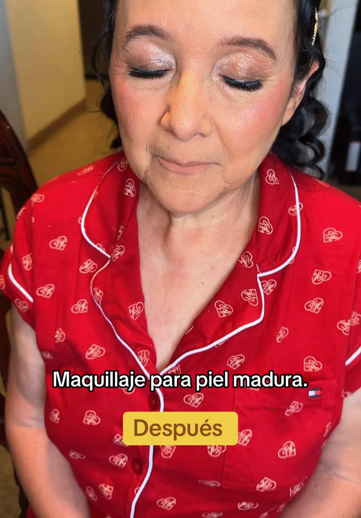 @️Angie Cast
