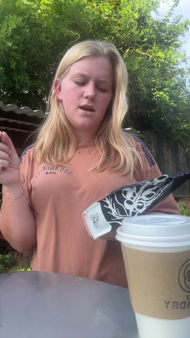 @Sylyna May Dews 🧸