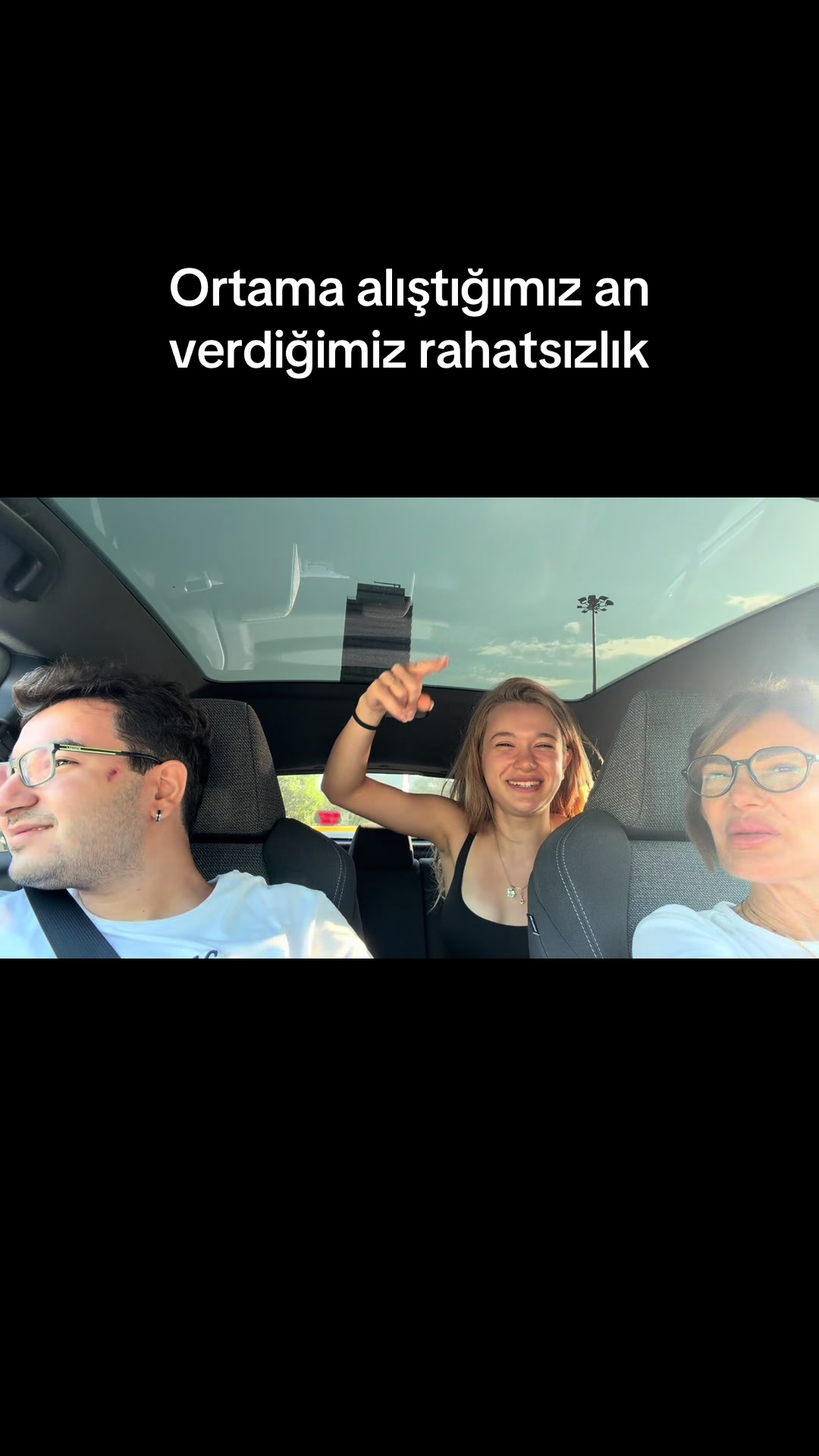 @Melacıkela