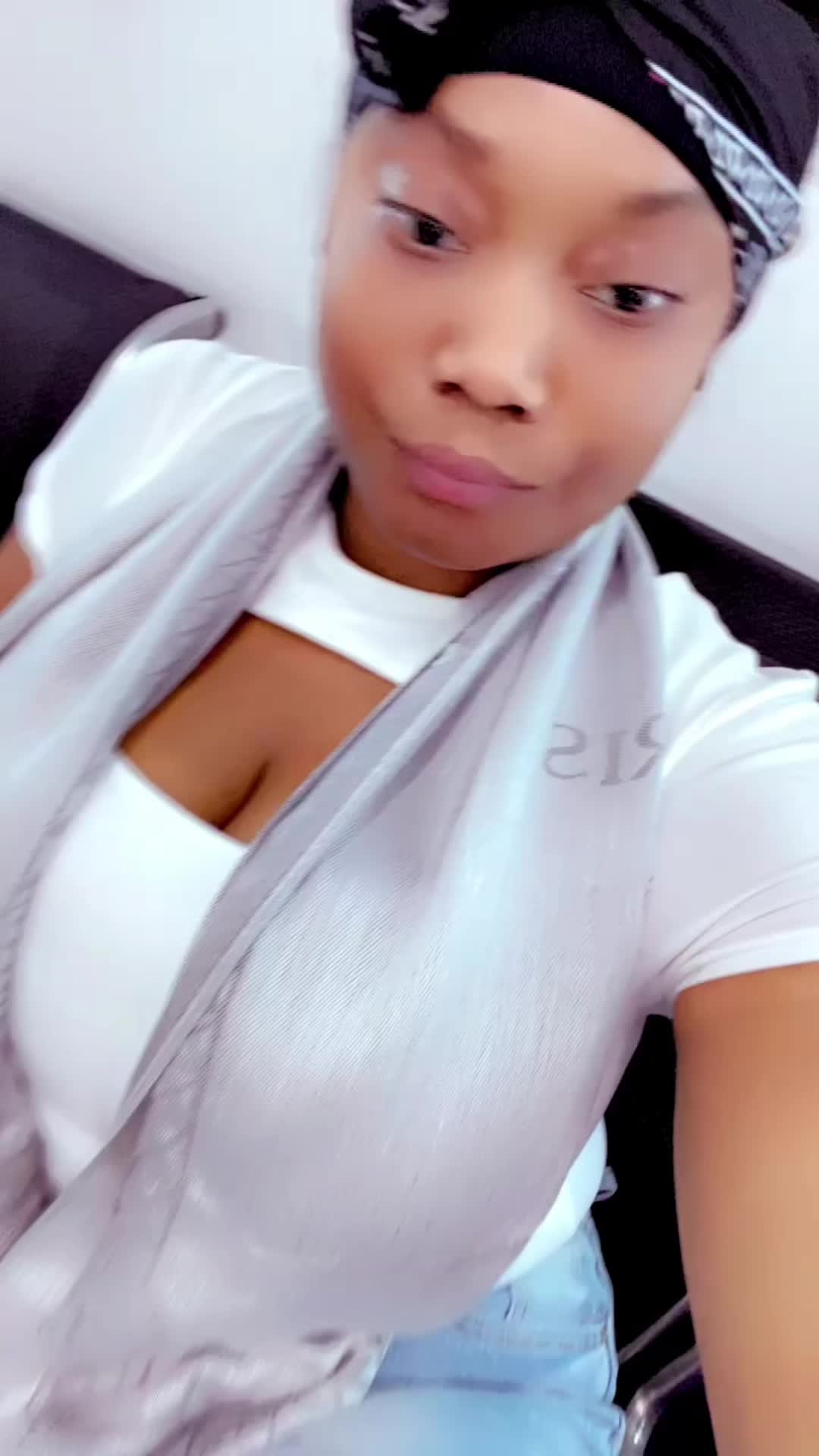 @FirstLadyOmeil