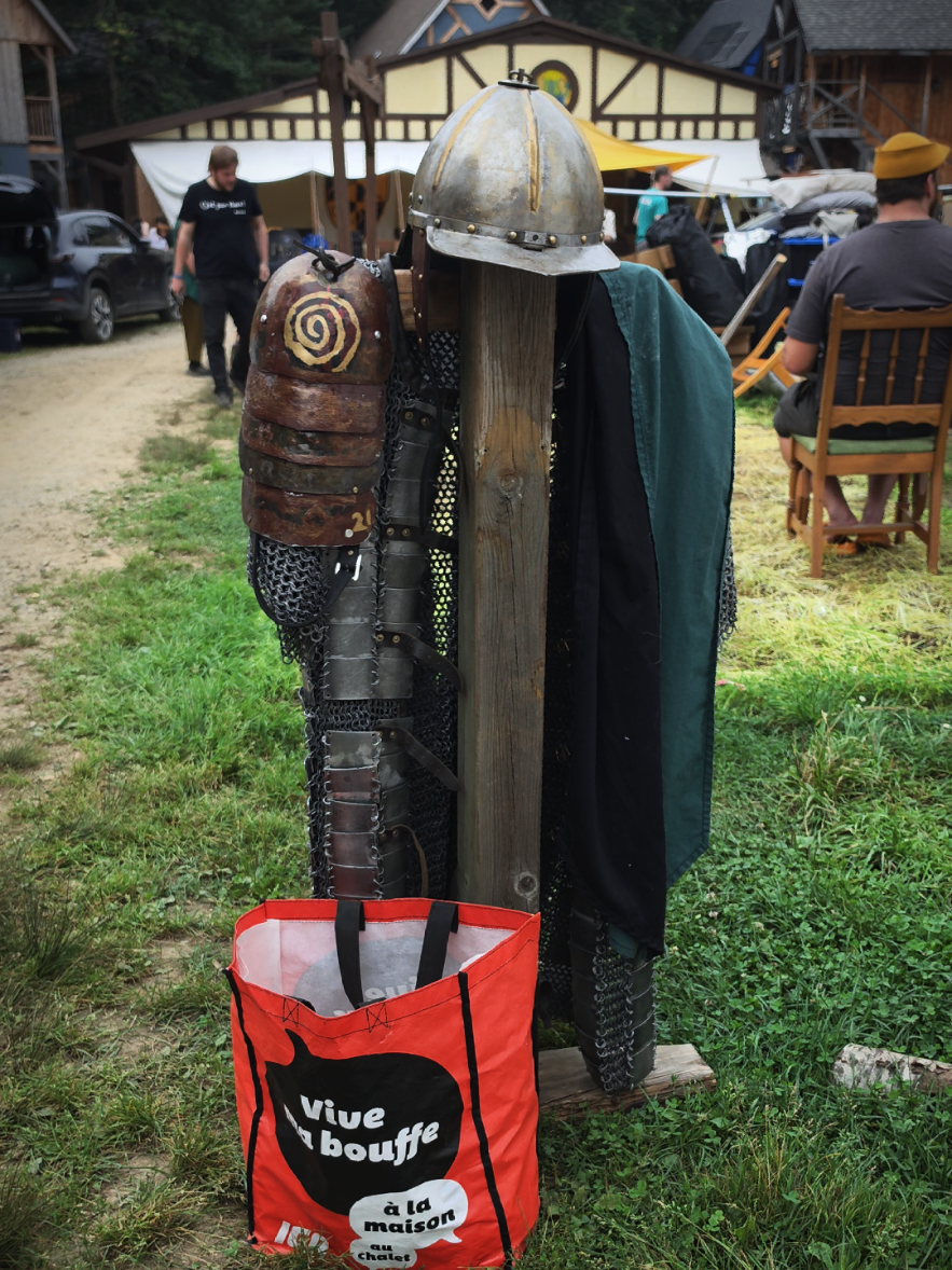 @LarpCouple