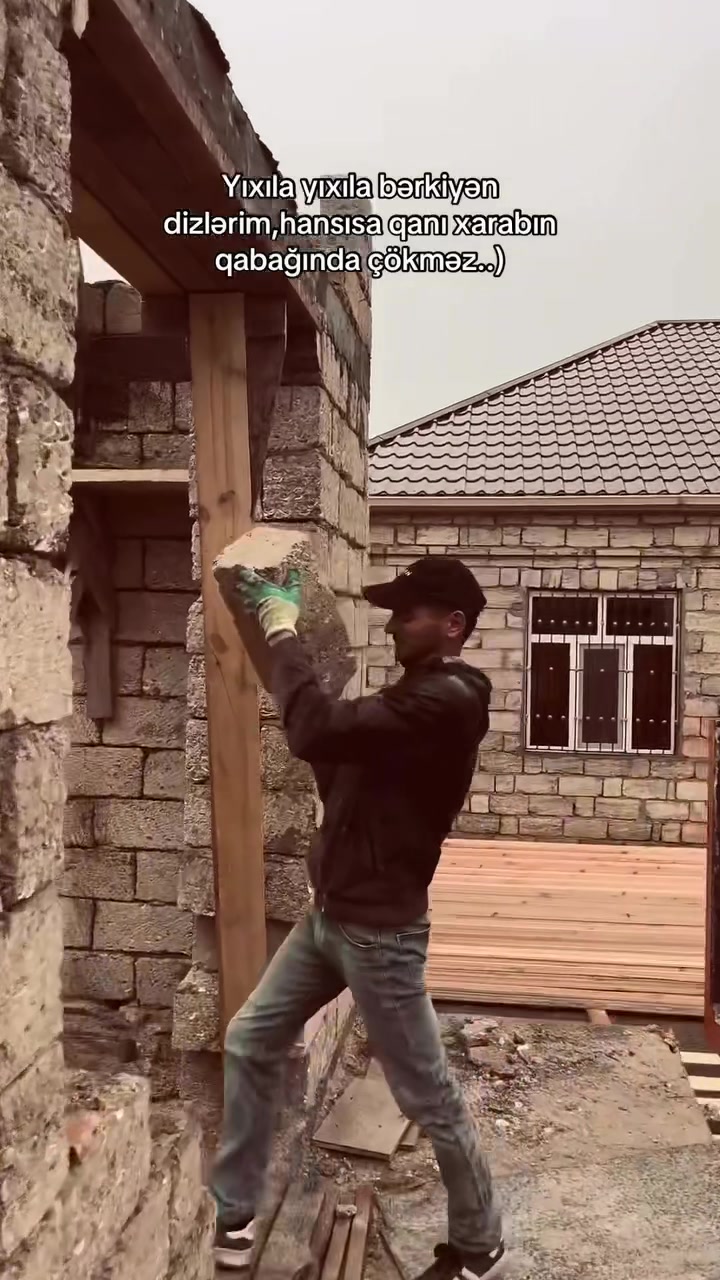 @𝟏𝟏𝟏
