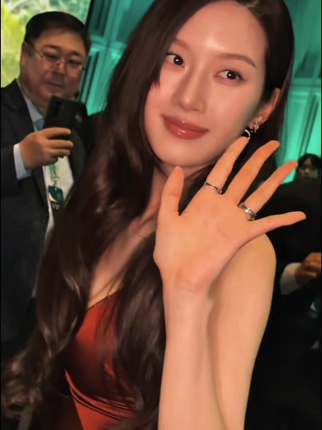 @๐๐ซ๐ข๐ฌ๐ค๐๐ฅ๐ฐ๐ท