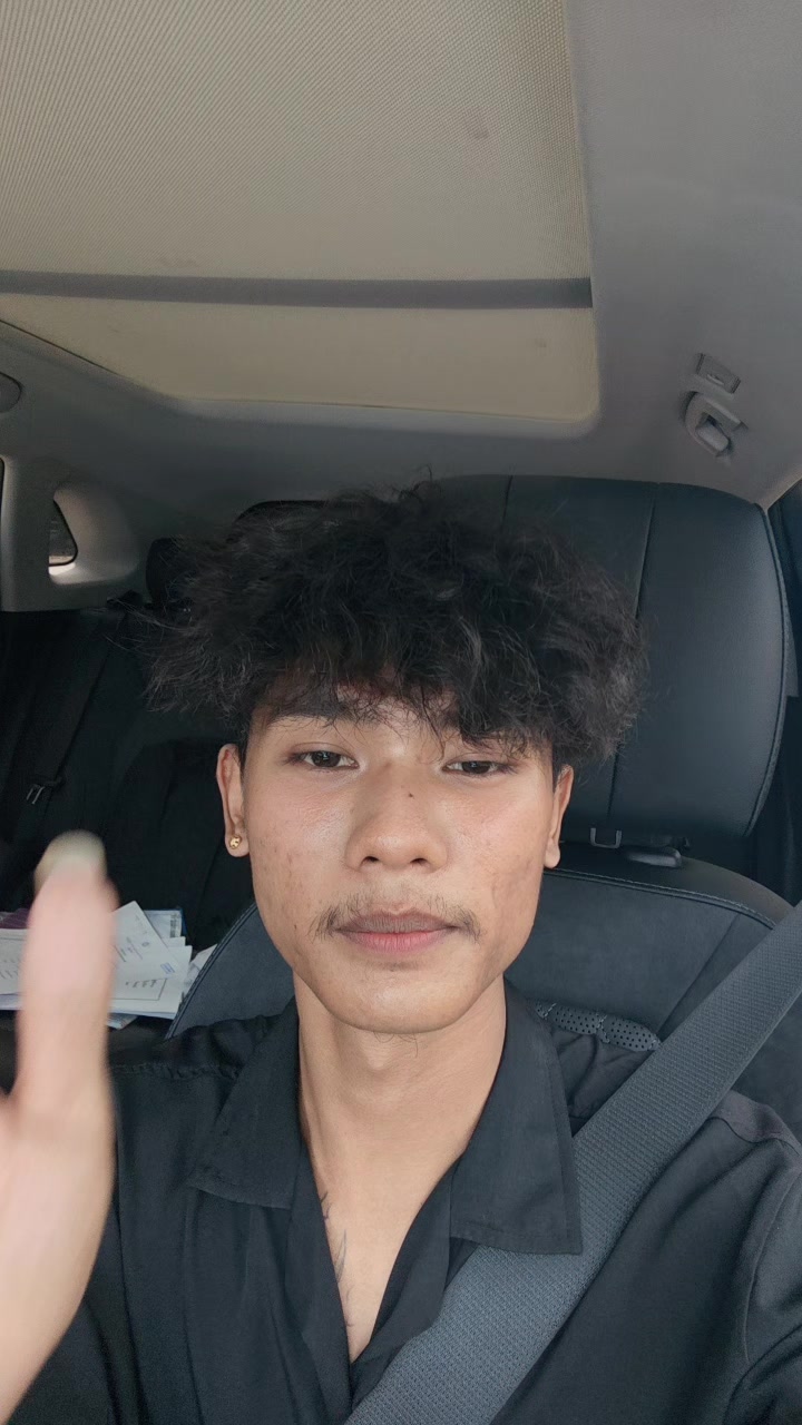 @Swan htet (杨大卫)