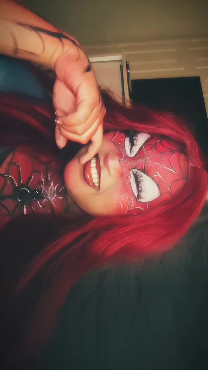 @Mar&iacute;a_~Mej&iacute;a