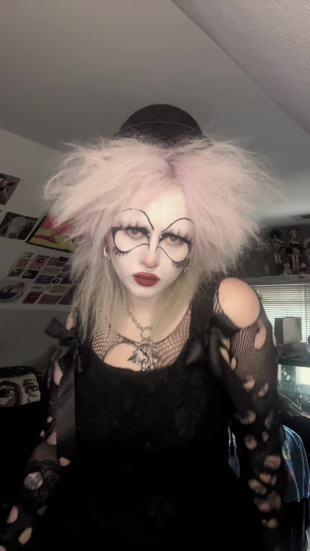 @dollygoth666