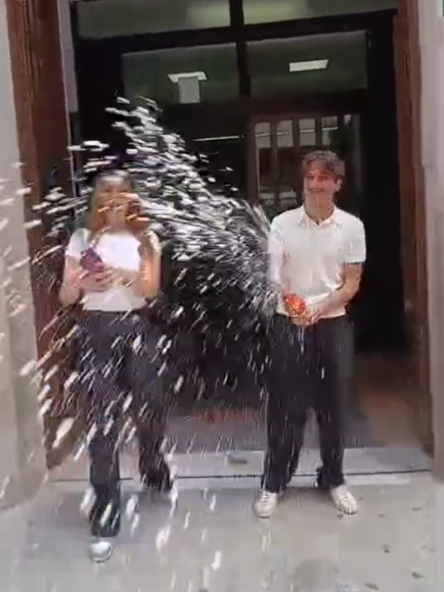 @fila
