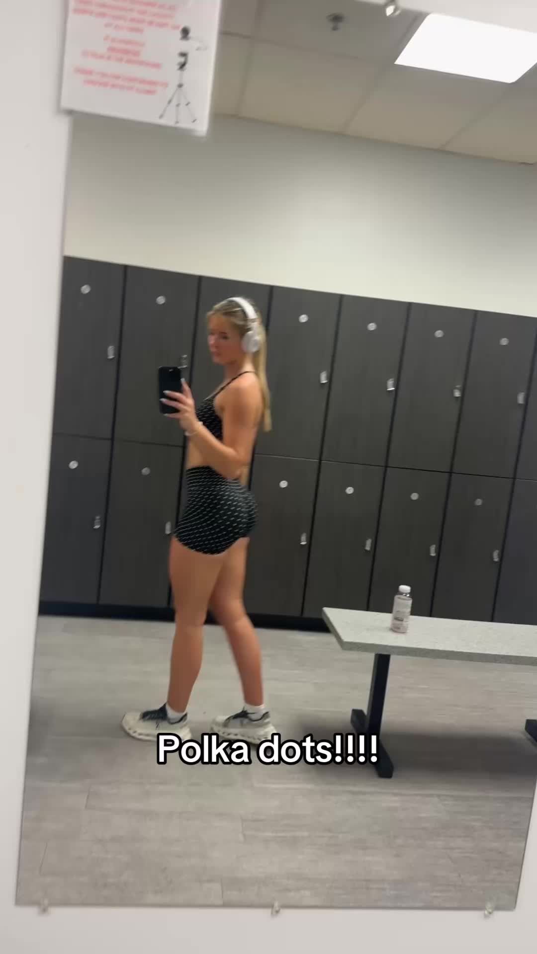 @averi_nikole