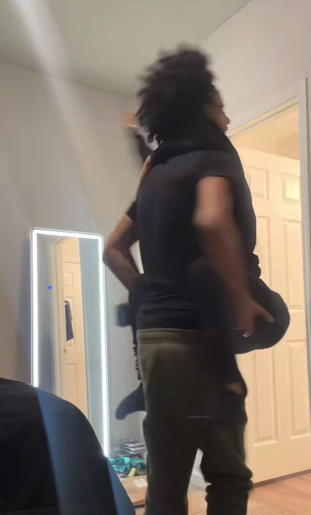 @niyaad