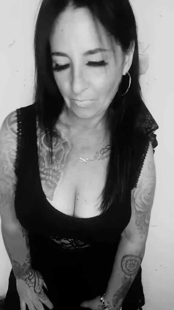 @🖤💜👑Kämpferin👑💜🖤