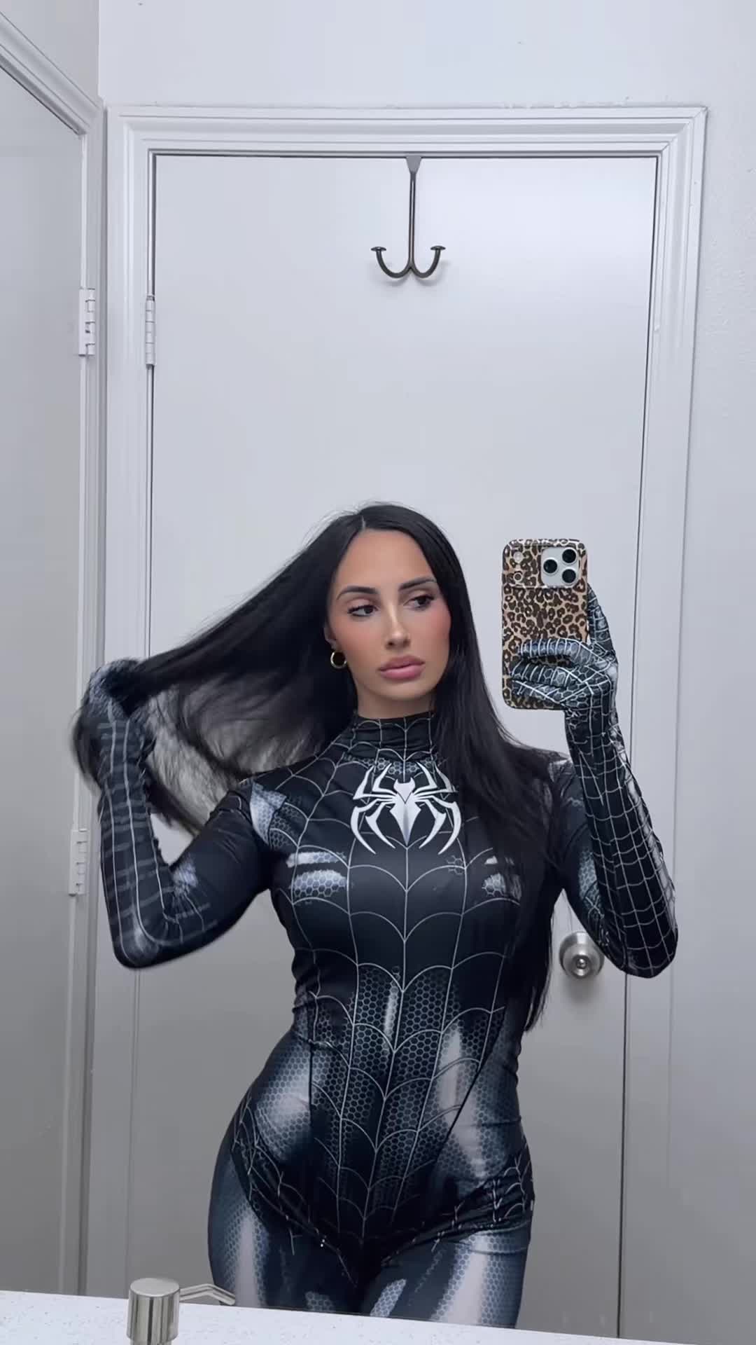 @𝒶𝓁𝓁𝒾𝓈ℴ𝓃