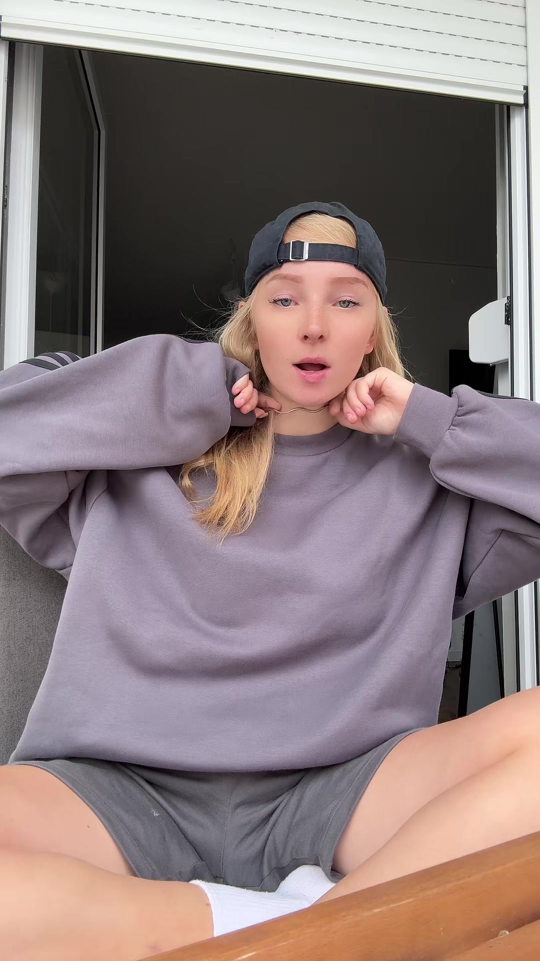 @Blonde_vivi