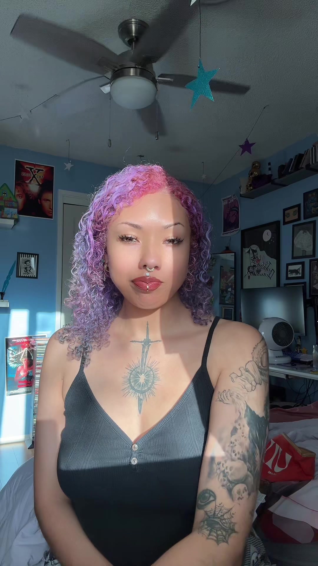 @thegirlinurphone