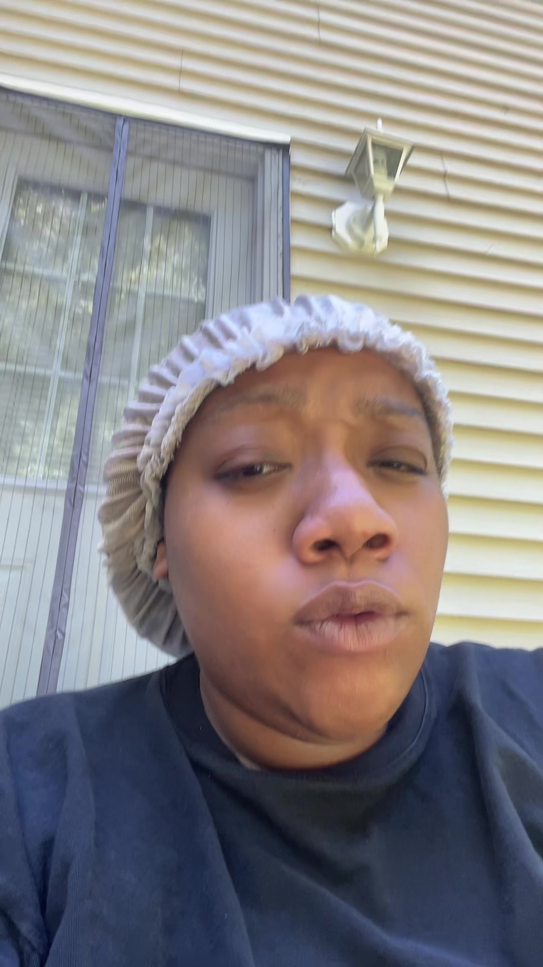 @Dee_nuggss
