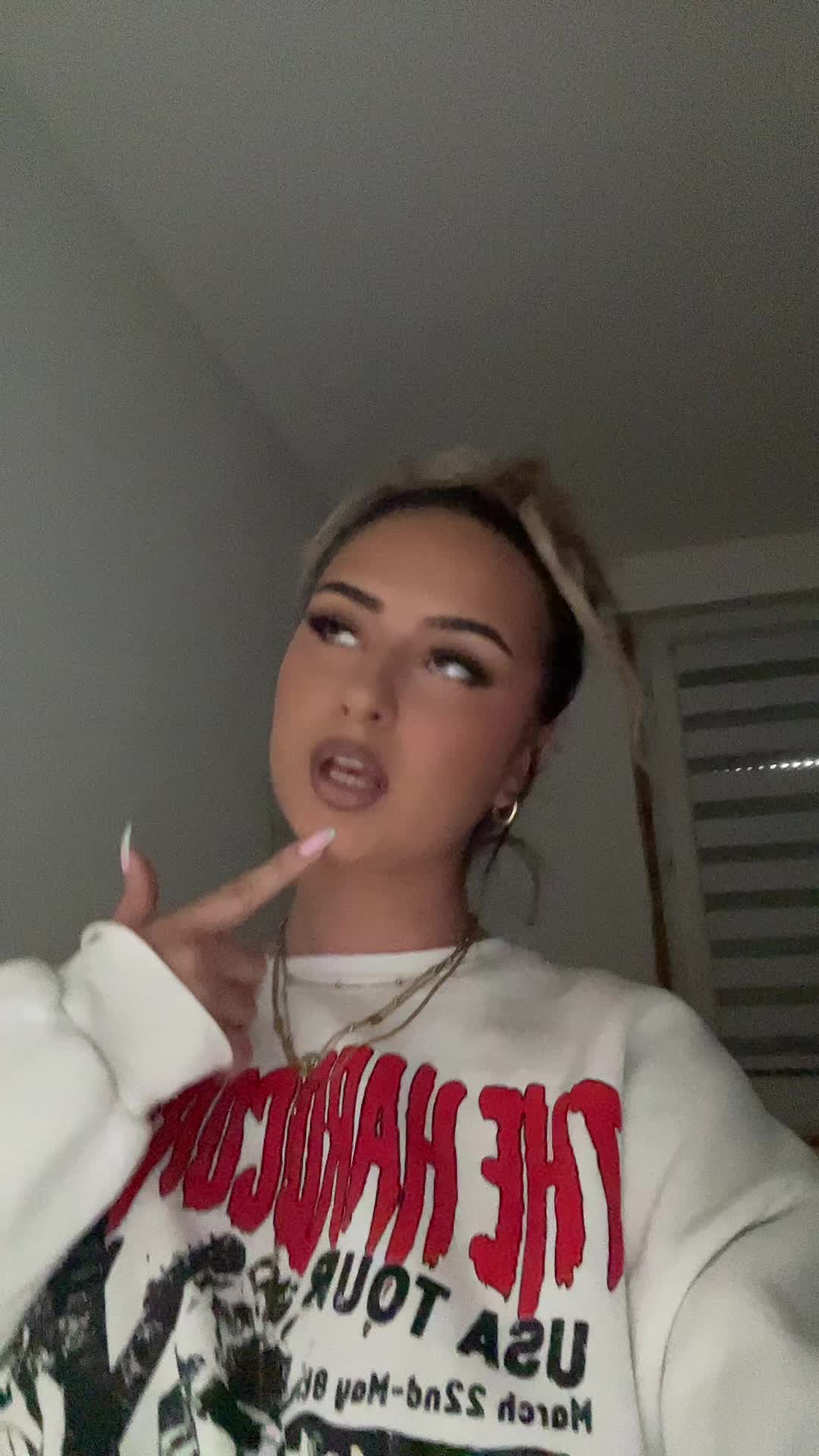 @๐๐.๐๐๐๐๐๐๐