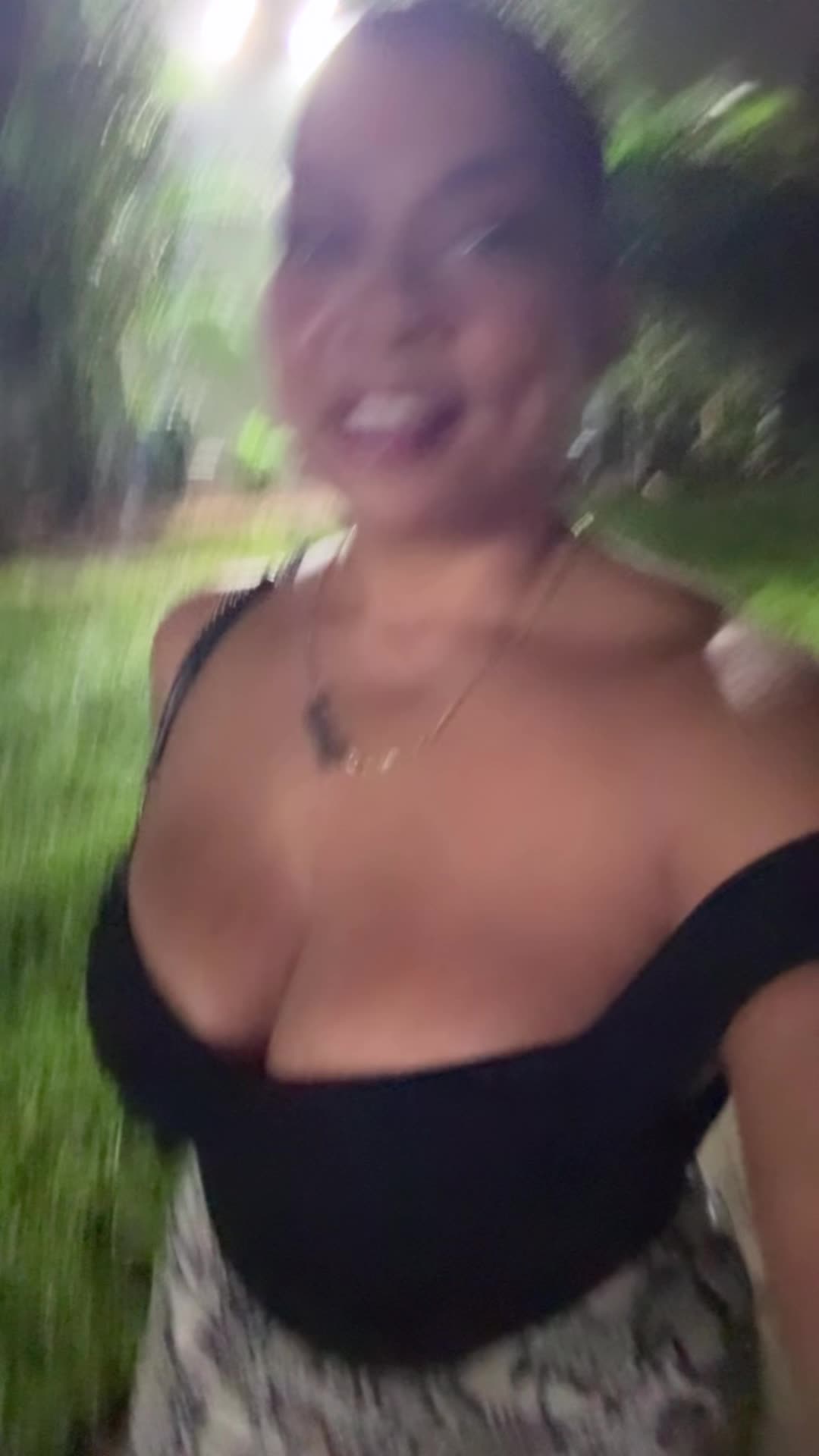 @HolyHarlot (Rica Havana)