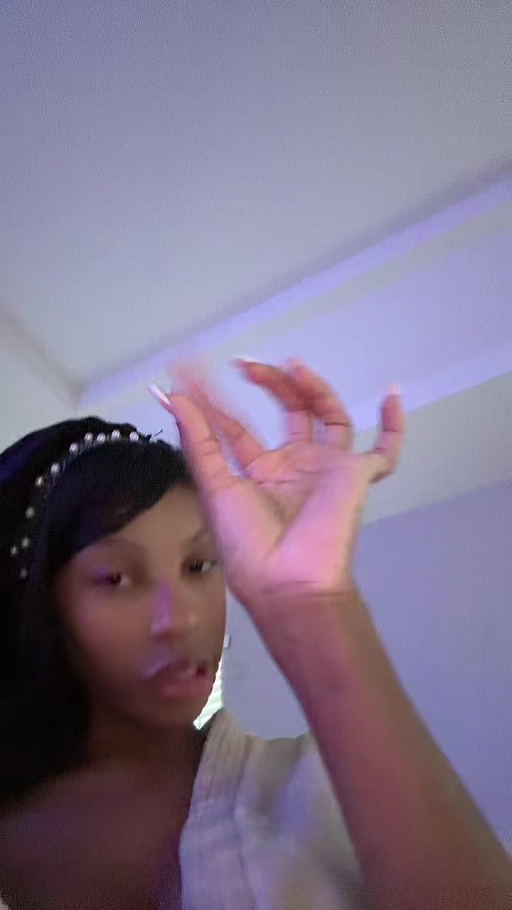 @Sharthebrat🎀