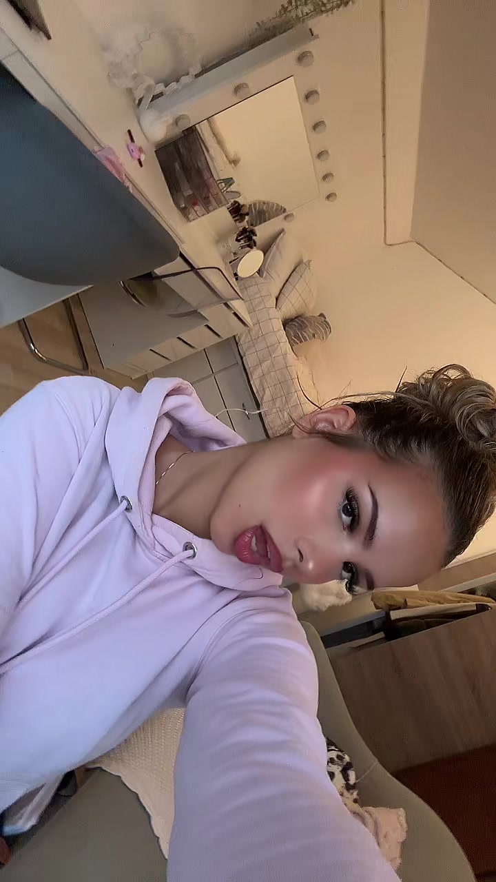 @𝒯 🪽