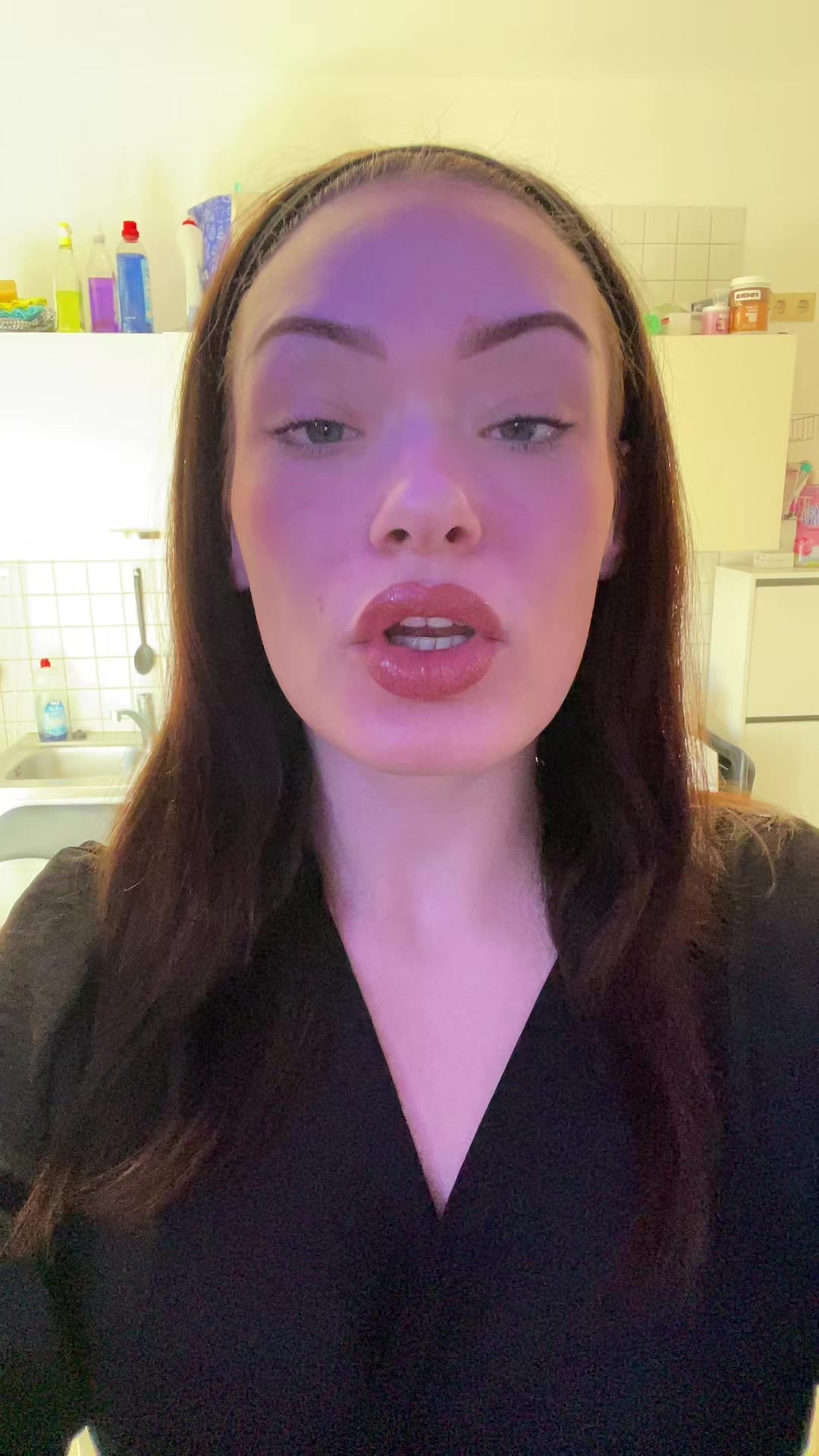 @𝓡𝓸𝓶𝓲𝓷𝓪🎀
