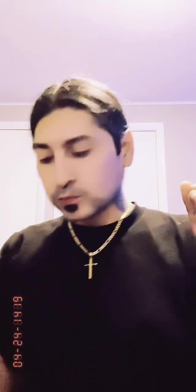 @JohnnyAntonio