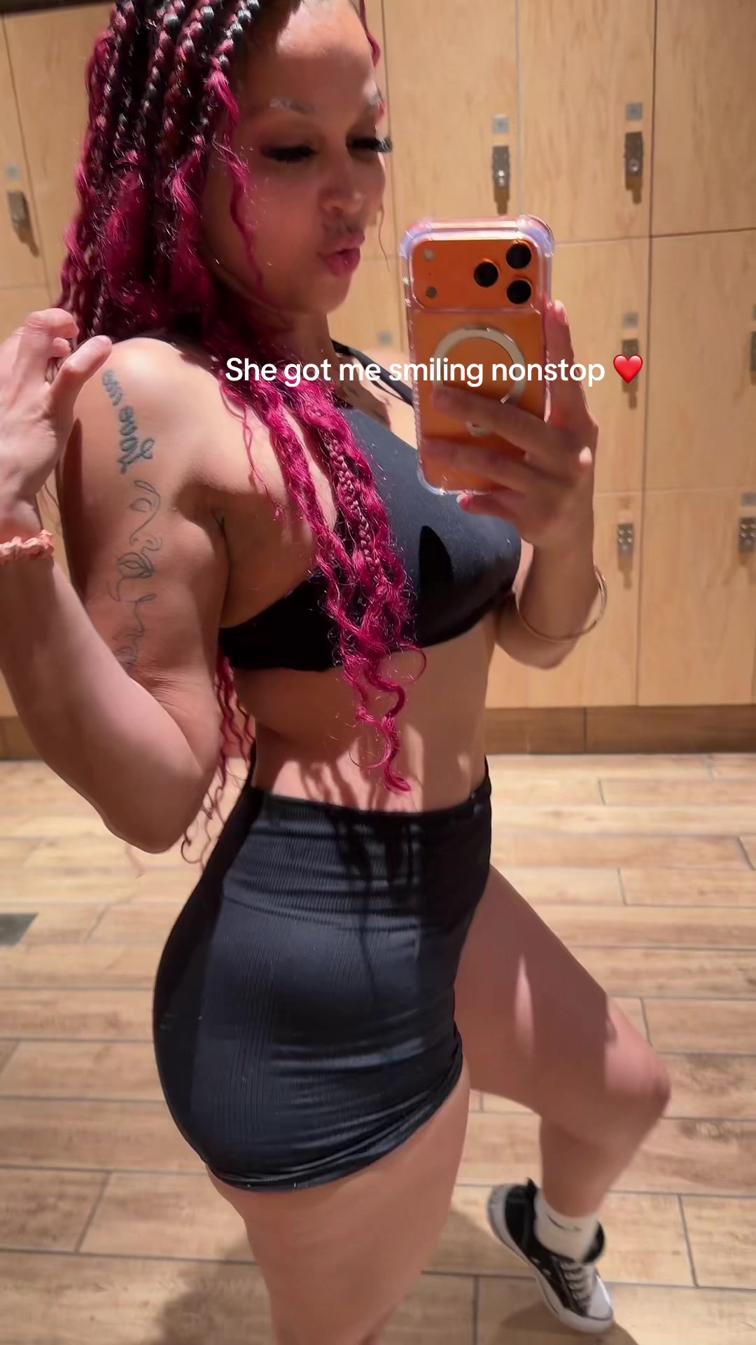 @WiseupVee🎀
