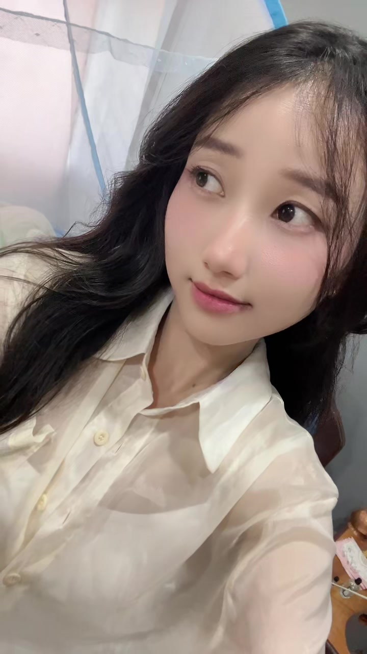 @jeenaraiii