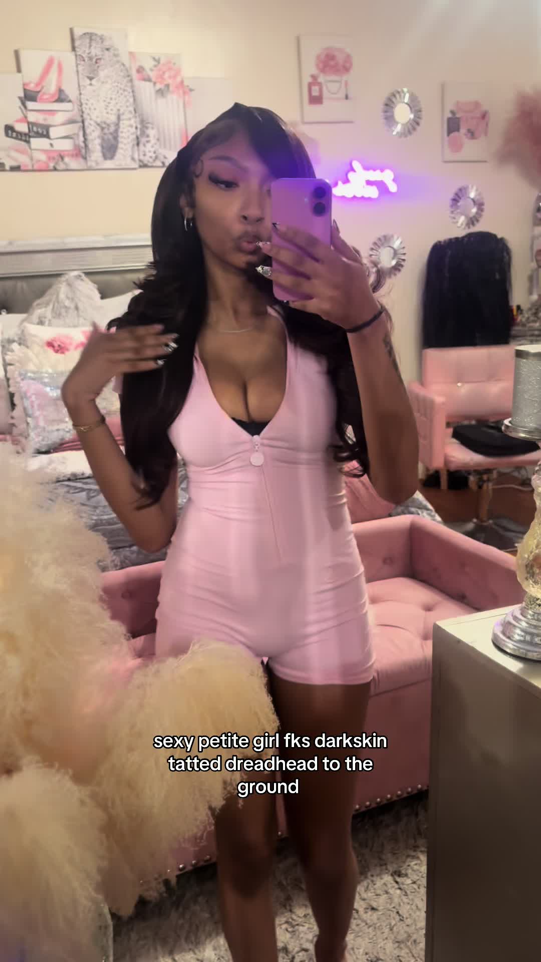 @️