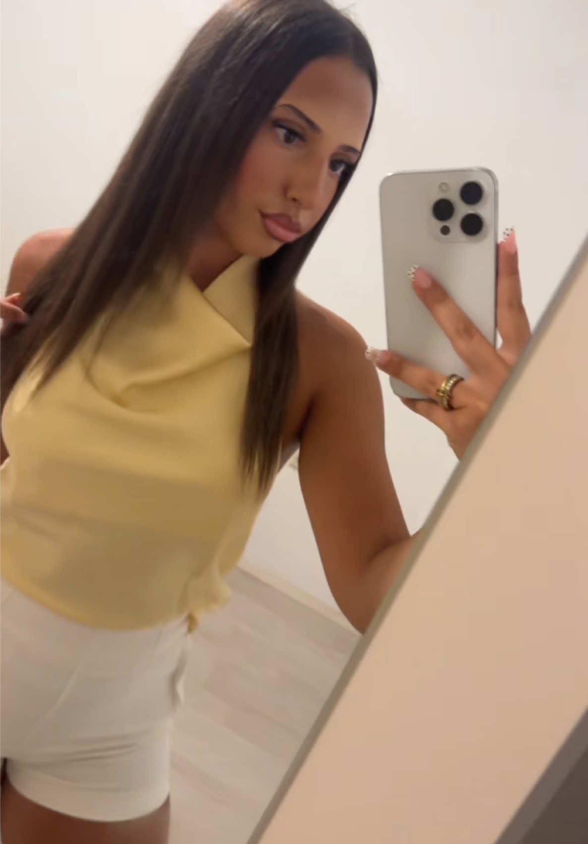 @𝐥𝐚𝐧𝐚
