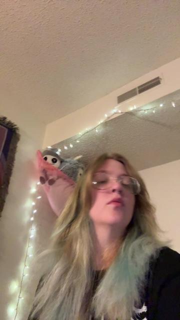 @<3