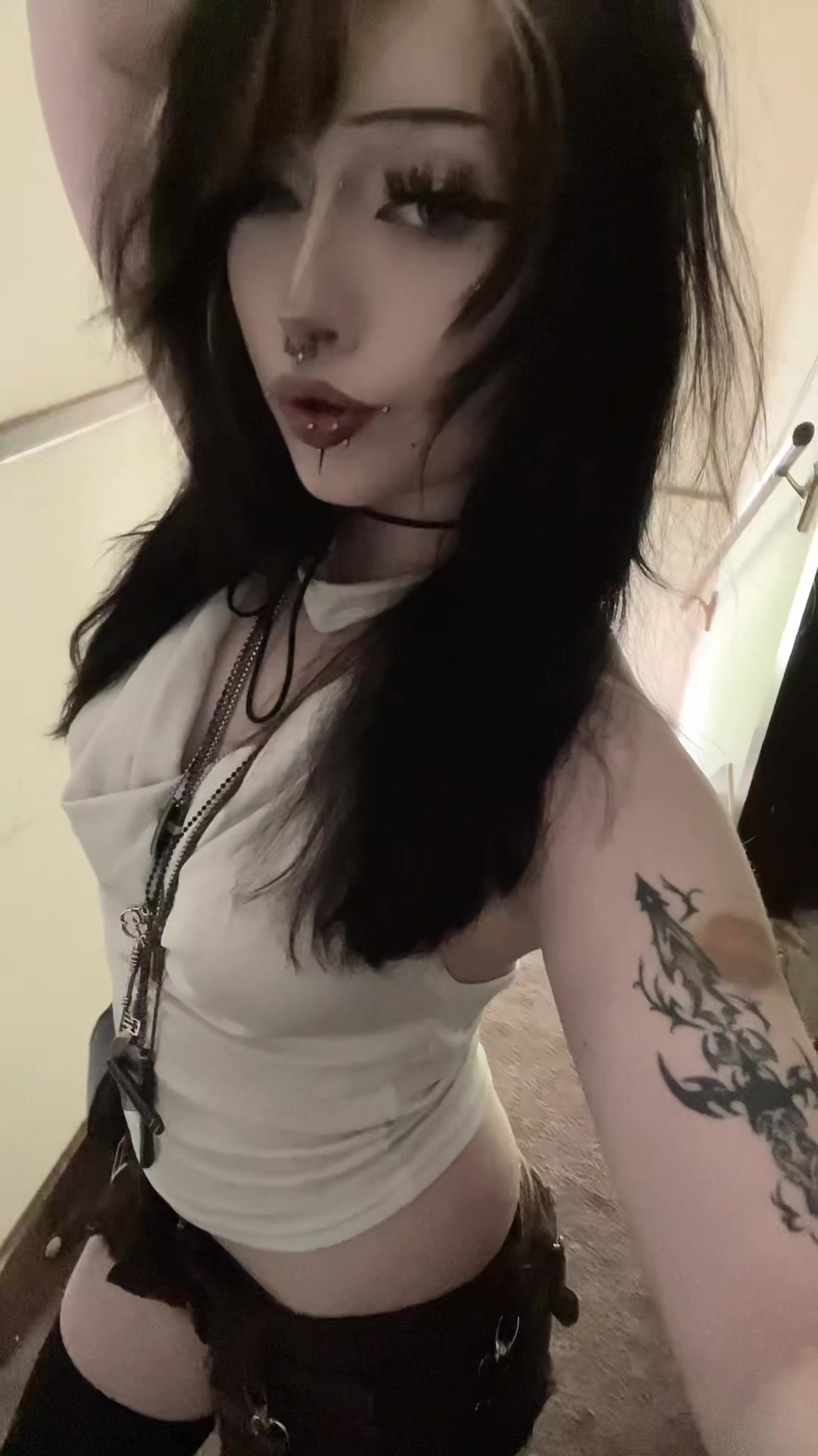 @Haily🗝️