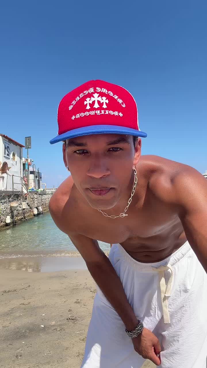 @PAOLO HINESTROSA