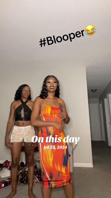 @LADYMOBB_
