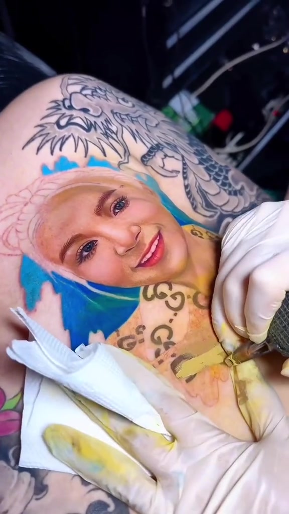 @THẾ GIỚI TATTOO