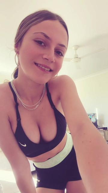@Nevaeh😛