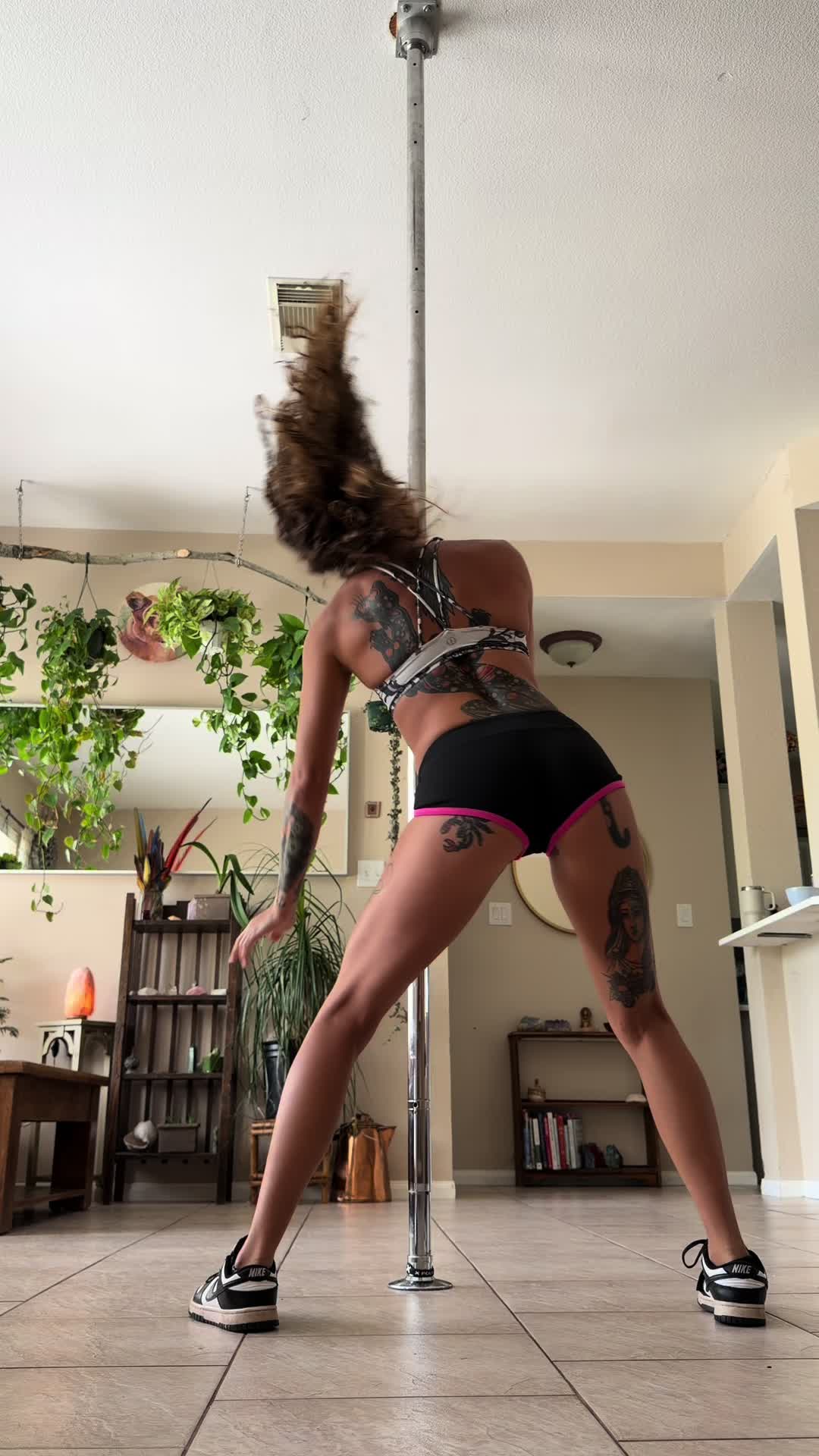 @peachyy_cowgirl